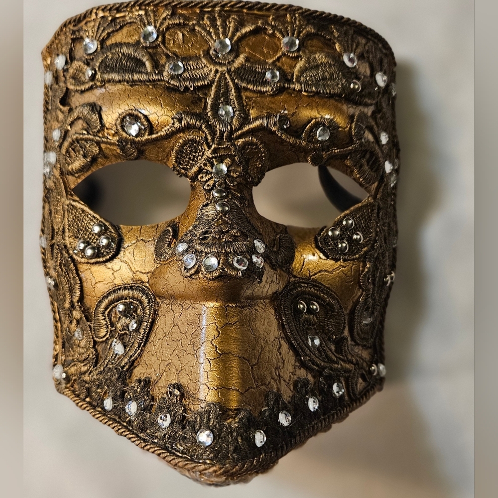 MASQUERADE Costume Mask Gold Rhinestone Bling Lace Detailing, RETRO- OS